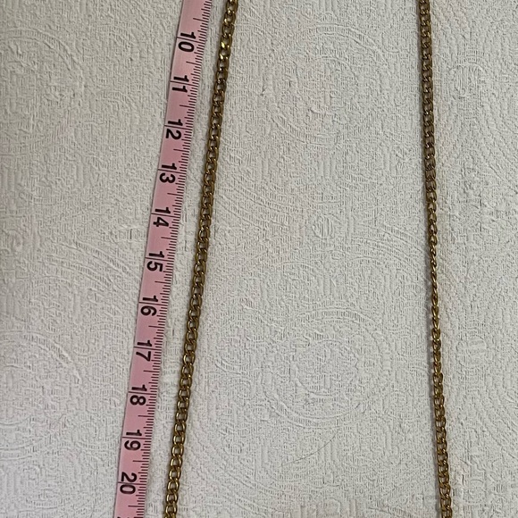 Small purse perfect for special occasions. Embellished - Picture 4 of 8